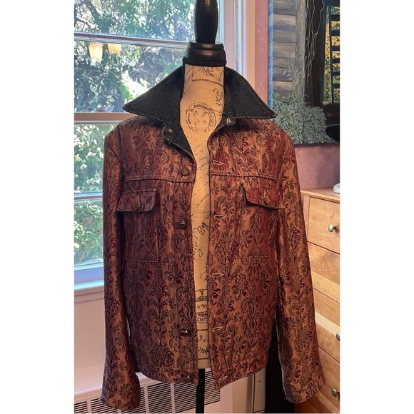 Men’s SZ M, Gold, Burgundy & Blue Lightweight Denim Jacket with Textured Fabric. - Picture 4 of 15
